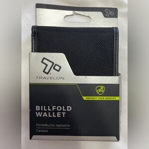 NEW! Travelon Billfold Wallet (Black) RFID-blocking protection